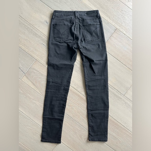 Calvin Klein Jeans - Picture 3 of 3